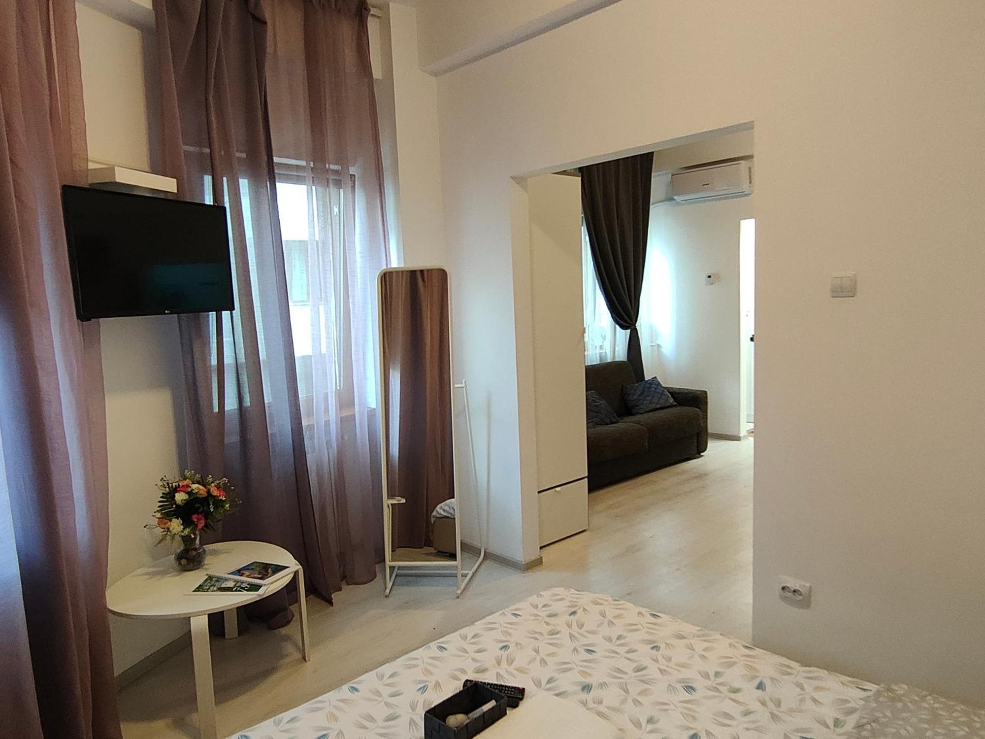 Downtown Studio Букурещ Екстериор снимка